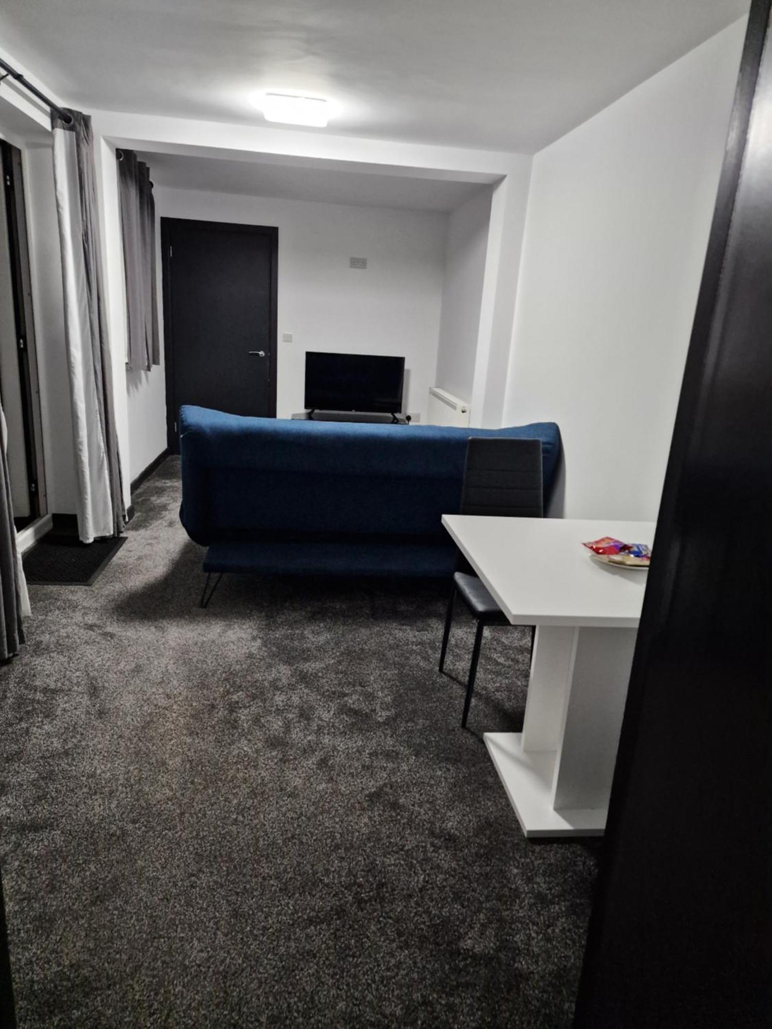 Ckb Flat- Comfort, Cosy, And Secure! Codsall Eksteriør bilde